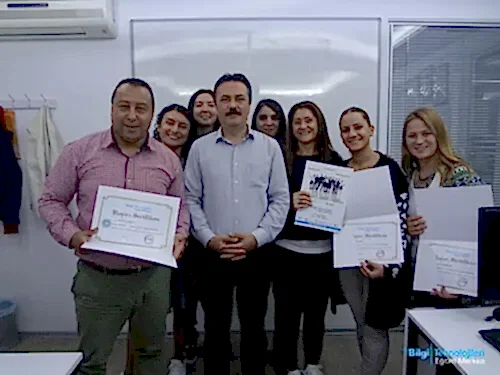 sosyal medya yönetimi eğitimi